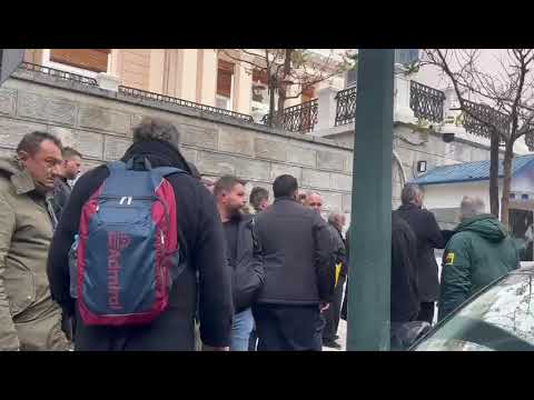 &Omicron;&iota; &alpha;&gamma;&rho;ό&tau;&epsilon;&sigmaf; &sigma;&tau;&omicron; &Mu;&alpha;&xi;ί&mu;&omicron;&upsilon; (1)