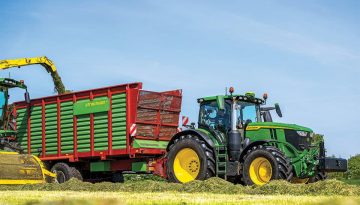 To διαχρονικό best-seller John Deere 6250R ωριμάζει σαν καλό κρασί