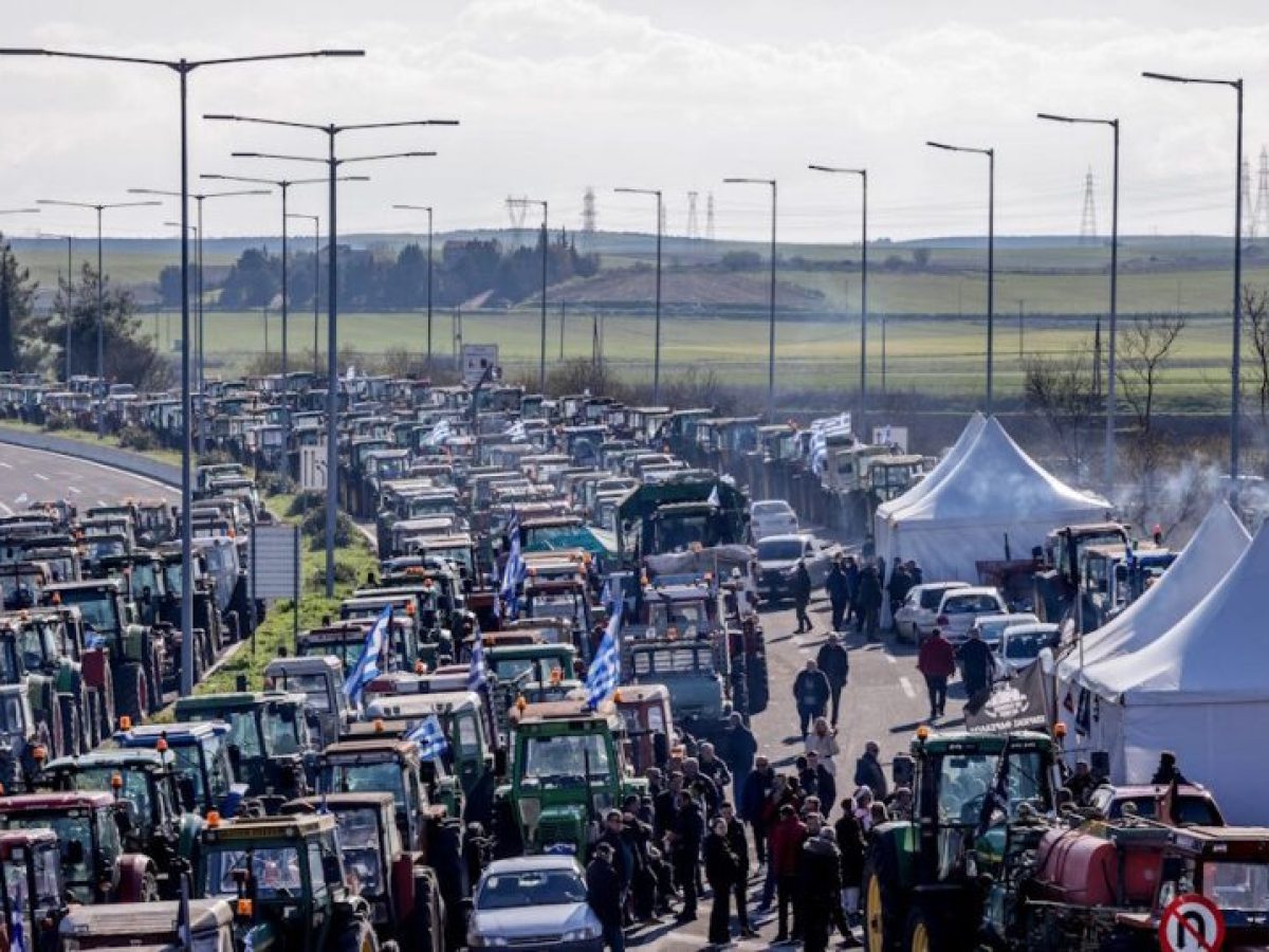 18 μπλόκα αγροτών ανοίγουν τον δρόμο του διαλόγου και ζητούν συνάντηση με την κυβέρνηση