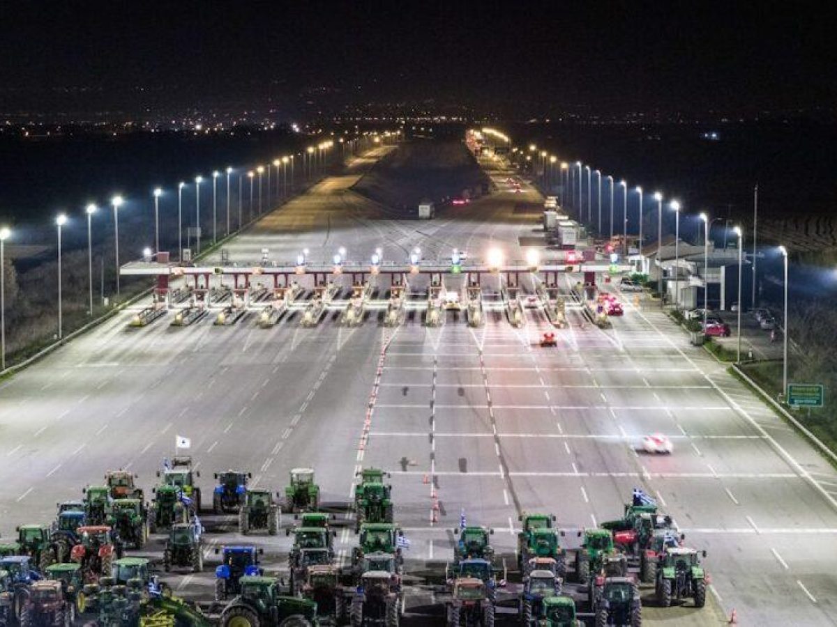 Μπλόκα αγροτών: Μετ’ εμποδίων η μεγάλη έξοδος των εκδρομέων για τις γιορτές – Ο οδικός χάρτης των κινητοποιήσεων