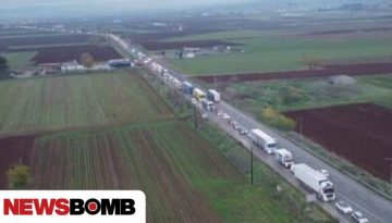 Μπλόκα αγροτών: Ουρές χιλιομέτρων και ταλαιπωρία στην παράκαμψη Θήβα – Αλίαρτος