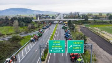 Μπλόκα: Ουρές χιλιομέτρων στις εθνικές οδούς με «υπογραφή» της ΕΛ.ΑΣ. – Οδηγός διέλευσης για τους εκδρομείς