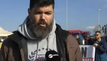 &Epsilon;&nu;&omicron;&rho;&chi;&eta;&sigma;&tau;&rho;&omega;&mu;έ&nu;&eta; &epsilon;&pi;ί&theta;&epsilon;&sigma;&eta; &kappa;&alpha;&tau;&alpha;&gamma;&gamma;έ&lambda;&lambda;&epsilon;&iota; &omicron; &alpha;&gamma;&rho;ό&tau;&eta;&sigmaf; &mu;&epsilon;&tau;ά &tau;&eta; &delta;έ&sigma;&mu;&epsilon;&upsilon;&sigma;&eta; &tau;&omega;&nu; &lambda;&omicron;&gamma;&alpha;&rho;&iota;&alpha;&sigma;&mu;ώ&nu; &tau;&omicron;&upsilon;