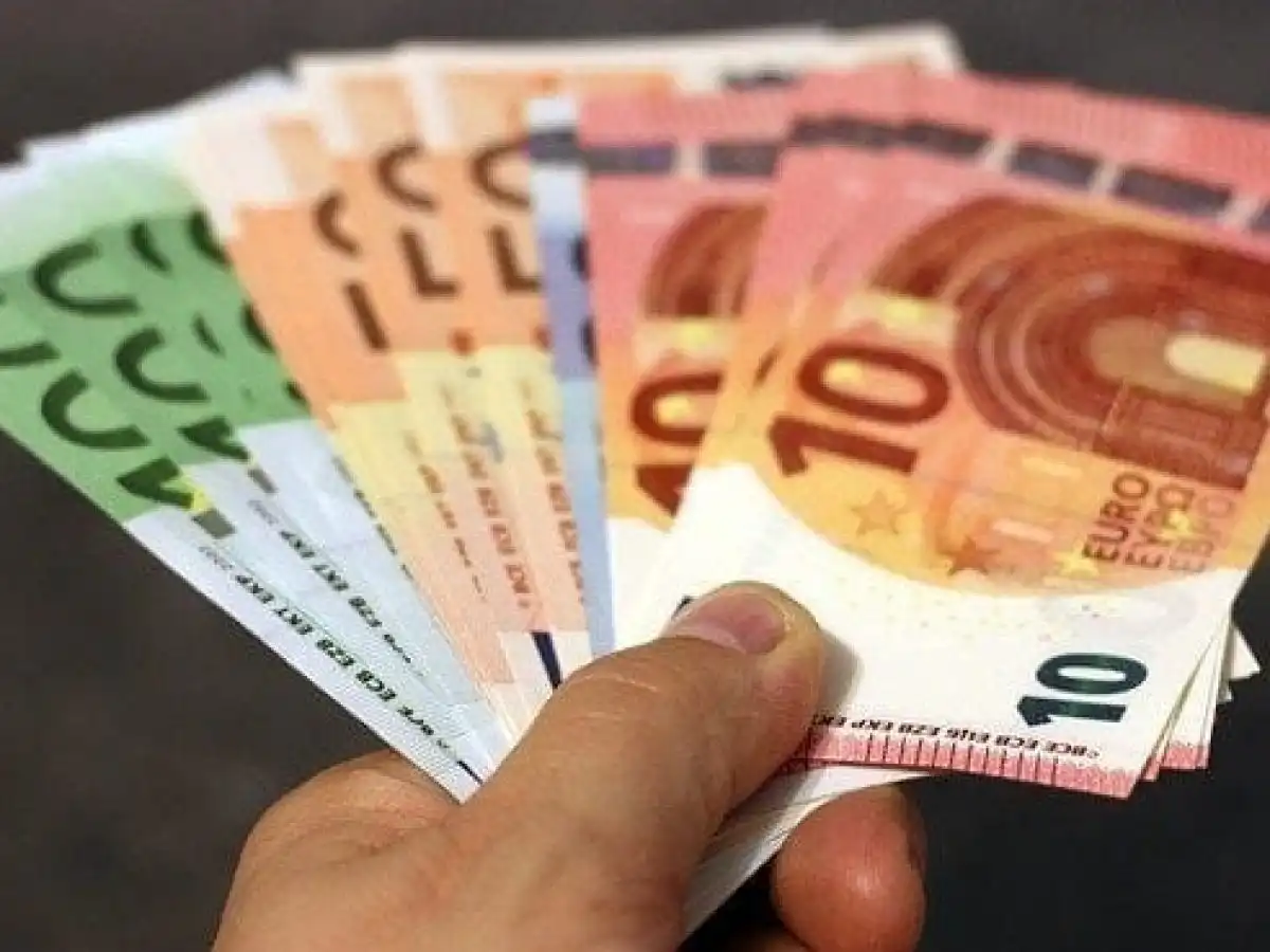 Έ&rho;&chi;&epsilon;&tau;&alpha;&iota; &eta; &pi;&lambda;&eta;&rho;&omega;&mu;ή &Epsilon;&xi;&iota;&sigma;&omega;&tau;&iota;&kappa;ή&sigmaf; &Alpha;&pi;&omicron;&zeta;&eta;&mu;ί&omega;&sigma;&eta;&sigmaf;