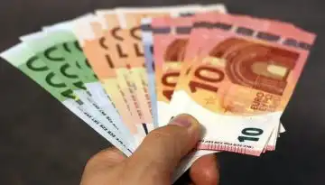 Έ&rho;&chi;&epsilon;&tau;&alpha;&iota; &eta; &pi;&lambda;&eta;&rho;&omega;&mu;ή &Epsilon;&xi;&iota;&sigma;&omega;&tau;&iota;&kappa;ή&sigmaf; &Alpha;&pi;&omicron;&zeta;&eta;&mu;ί&omega;&sigma;&eta;&sigmaf;