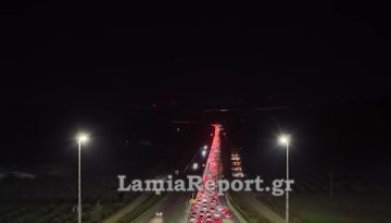 Οι αγρότες κλιμακώνουν τις κινητοποιήσεις τους – Πρωτοφανής ταλαιπωρία για τους εκδρομείς των Χριστουγέννων