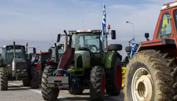 &Omicron;&iota; &alpha;&gamma;&rho;ό&tau;&epsilon;&sigmaf; &tau;&eta;&sigmaf; &Kappa;&omicron;&rho;&iota;&nu;&theta;ί&alpha;&sigmaf; &pi;&alpha;&rho;έ&delta;&omega;&sigma;&alpha;&nu; &phi;ά&kappa;&epsilon;&lambda;&omicron; &mu;&epsilon; &alpha;&iota;&tau;ή&mu;&alpha;&tau;&alpha; &sigma;&tau;&omicron;&nu; &Kappa;ώ&sigma;&tau;&alpha; &Tau;&sigma;&iota;ά&rho;&alpha;