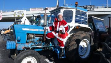 «Είναι καλικάντζαροι» απαντούν οι Θεσσαλοί αγρότες για τα διασπαστικά «μπλόκα»