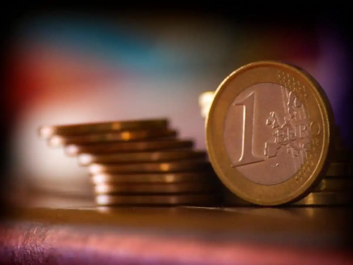&Nu;έ&alpha; &pi;&lambda;&eta;&rho;&omega;&mu;ή 25,3 &epsilon;&kappa;&alpha;&tau;. &epsilon;&upsilon;&rho;ώ &sigma;&epsilon; 43.100 &delta;&iota;&kappa;&alpha;&iota;&omicron;ύ&chi;&omicron;&upsilon;&sigmaf; &alpha;&nu;&alpha;&kappa;&omicron;ί&nu;&omega;&sigma;&epsilon; &omicron; &Omicron;&Pi;&Epsilon;&Kappa;&Epsilon;&Pi;&Epsilon;