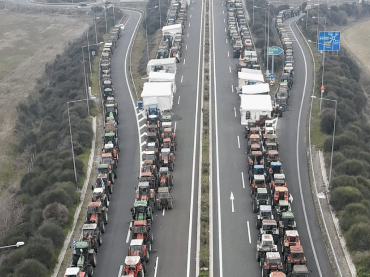 Πανελλαδική Επιτροπή Μπλόκων: Η κυβέρνηση κλείνει τους δρόμους και στήνει κοινωνικό αυτοματισμό