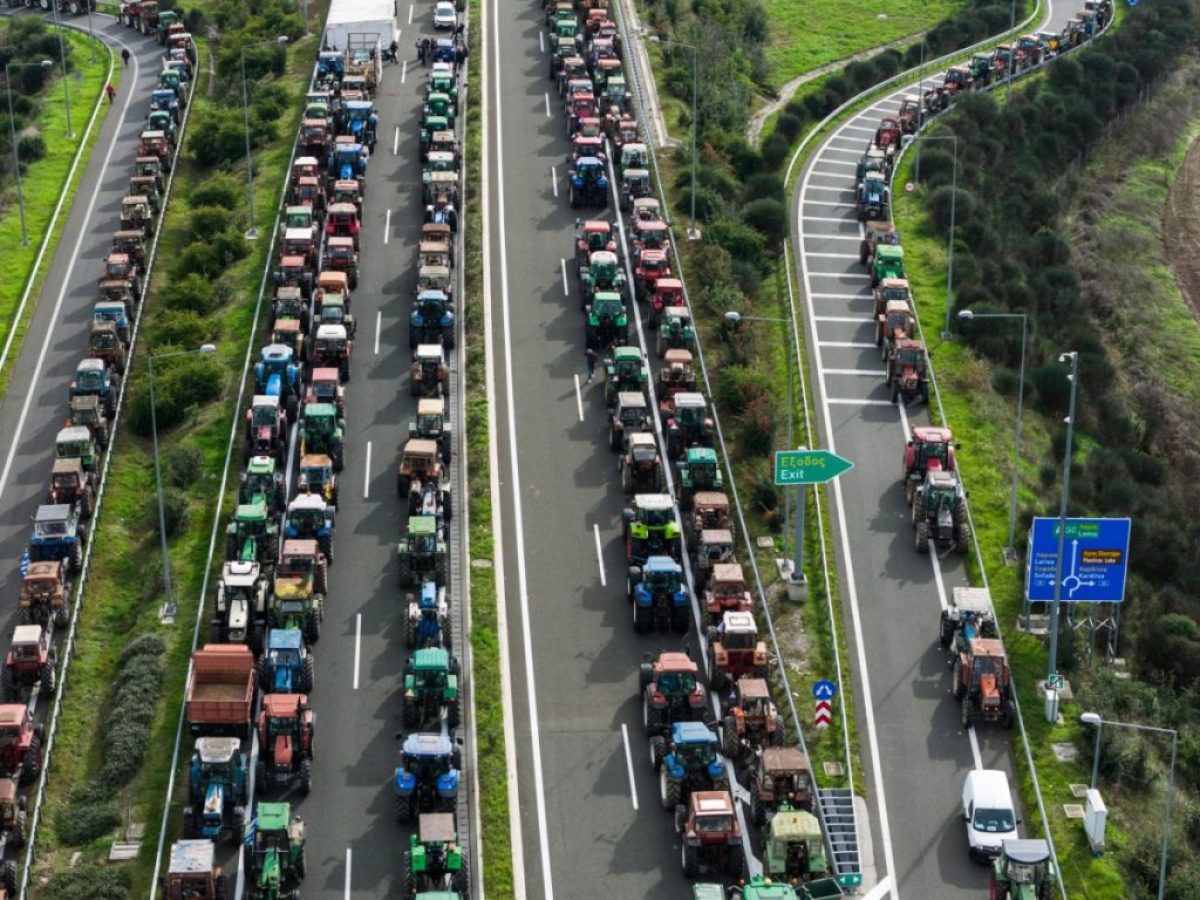 Σκληραίνουν τη στάση τους οι αγρότες – Aποφάσισαν κλιμάκωση των κινητοποιήσεων