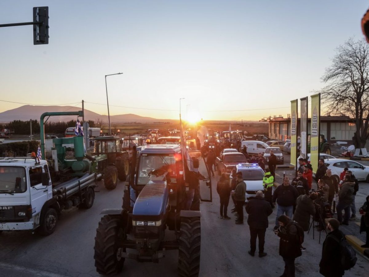 Στις 4 Ιανουαρίου η πανελλαδική σύσκεψη των μπλόκων – Διευκολύνσεις για τη μετακίνηση των εκδρομέων της Πρωτοχρονιάς