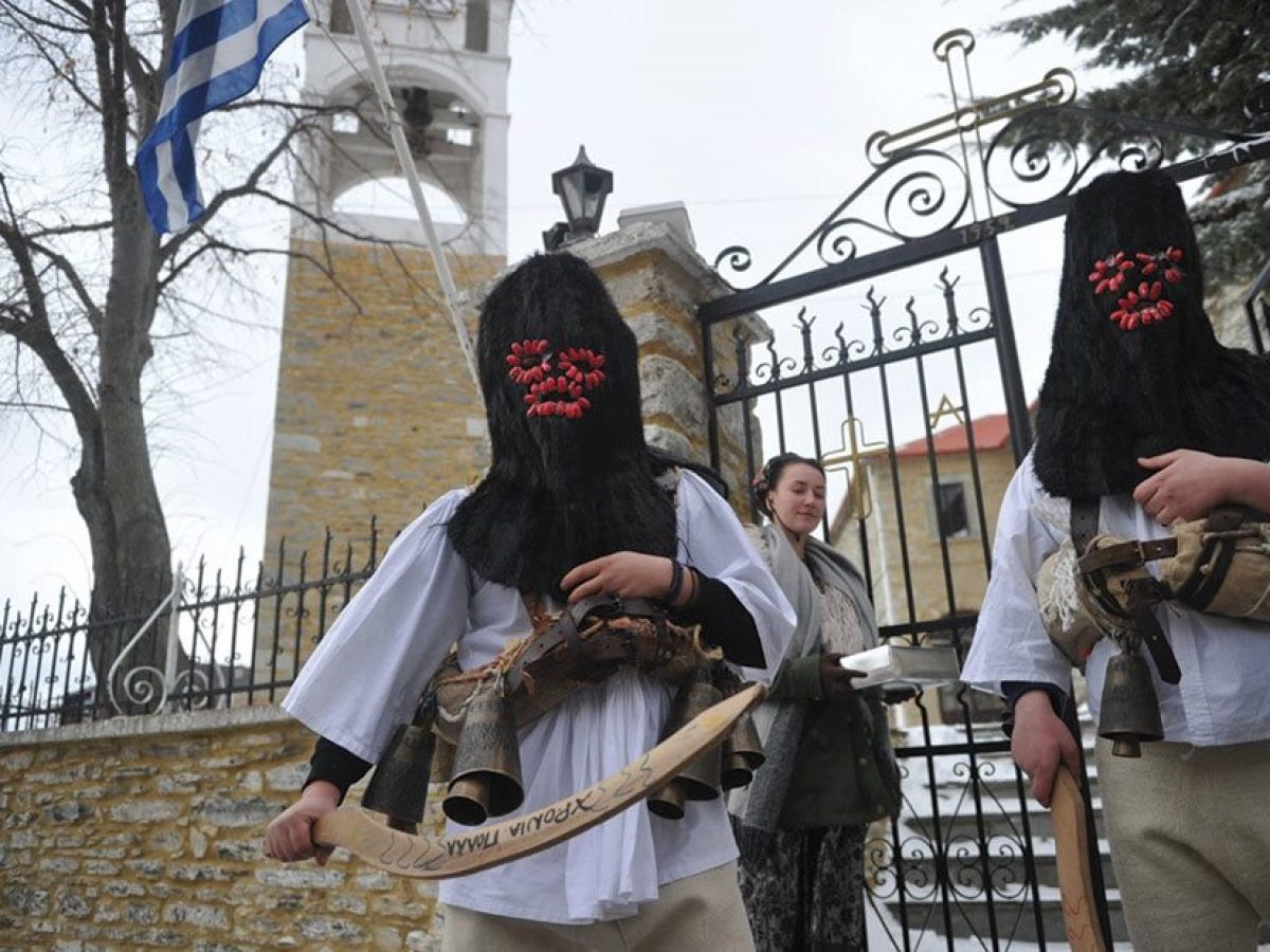 Τα Μπαμπαλιούρια βγαίνουν Πρωτοχρονιά