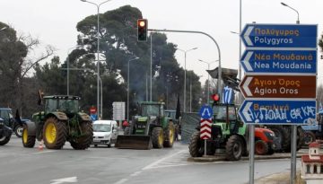 Αγρότες από 18 μικρά μπλόκα: «Ναι στον ουσιαστικό διάλογο – Όχι σε προσχηματικές μεθοδεύσεις»