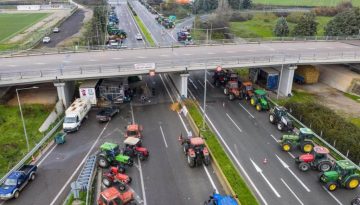 Αγρότες: Συσκέψεις στα μπλόκα, αποφάσεις μέσα στο Σαββατοκύριακο