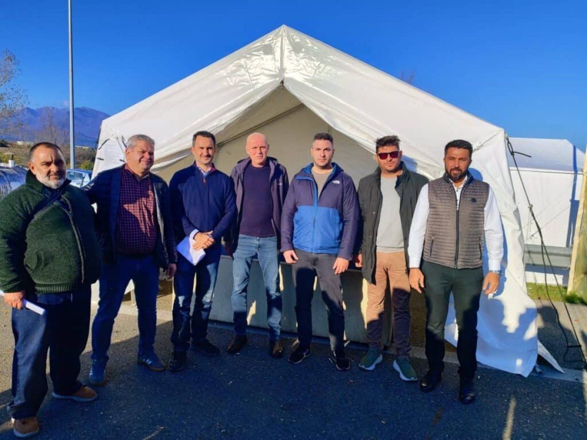 Αλέξης Χαρίτσης από το μπλόκο της Κομοτηνής :”Να σταθούμε στο πλευρό των αγροτών”-“”Ντροπιαστική εξέλιξη ” η σημερινή συν