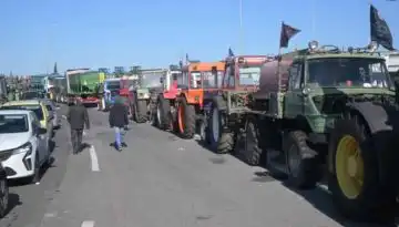&Alpha;&gamma;&rho;ό&tau;&epsilon;&sigmaf; &sigma;&epsilon; &alpha;&nu;&alpha;&mu;&omicron;&nu;ή &Mu;&alpha;&xi;ί&mu;&omicron;&upsilon;