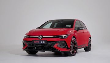 50 χρόνια GTI: Η Volkswagen τιμά το μοντέλο που έγινε συνώνυμο της σπορ οδήγησης