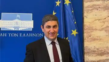 &Alpha;&upsilon;&gamma;&epsilon;&nu;ά&kappa;&eta;&sigmaf;: &Delta;&epsilon;&nu; &alpha;&pi;&omicron;&delta;έ&chi;&omicron;&mu;&alpha;&iota; &tau;&eta;&nu; &theta;έ&sigma;&eta; &tau;&omicron;&upsilon; &mu;&epsilon;&tau;&alpha;&beta;&alpha;&tau;&iota;&kappa;&omicron;ύ &pi;&rho;&omicron;έ&delta;&rho;&omicron;&upsilon; &tau;&eta;&sigmaf; &laquo;&Gamma;&epsilon;&omega;&rho;&gamma;&iota;&kappa;ή&sigmaf; &Sigma;&chi;&omicron;&lambda;ή&sigmaf; &Mu;&epsilon;&sigma;&alpha;&rho;ά&sigmaf;&raquo;