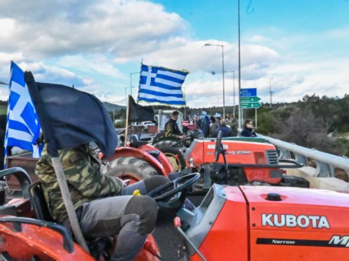 Μπλόκα: Με «το όπλο παρά πόδα» οι αγρότες – Στην κυβέρνηση η «καυτή πατάτα»