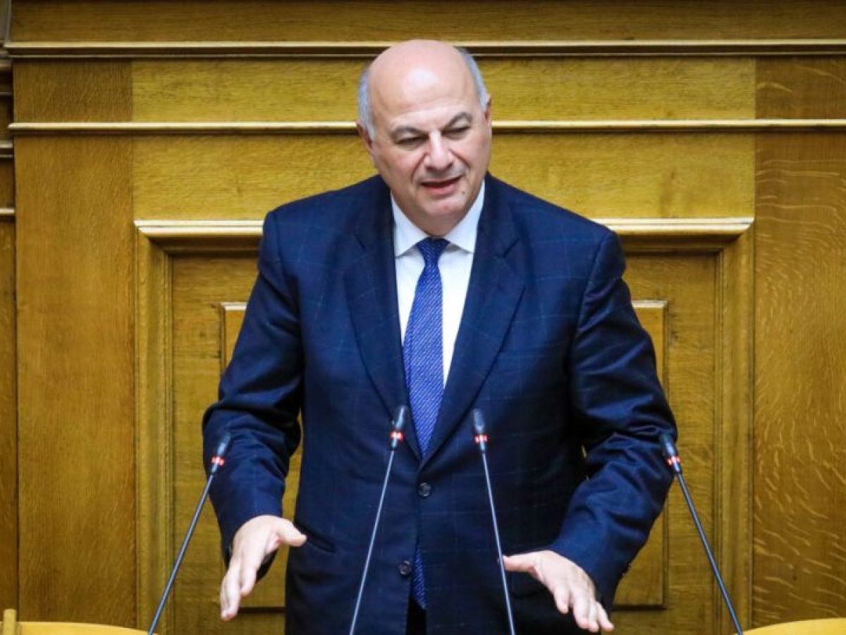 Χαμός στη Βουλή για τη διακομματική επιτροπή για το αγροτικό: «Κάνουμε restart στον πρωτογενή τομέα» λέει ο Τσιάρας