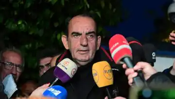 &laquo;&Delta;&epsilon;&nu; &epsilon;ί&mu;&alpha;&sigma;&tau;&epsilon; &iota;&kappa;&alpha;&nu;&omicron;&pi;&omicron;&iota;&eta;&mu;έ&nu;&omicron;&iota;&raquo;, &lambda;έ&nu;&epsilon; &omicron;&iota; &alpha;&gamma;&rho;ό&tau;&epsilon;&sigmaf; &mu;&epsilon;&tau;ά &tau;&eta;&nu; &sigma;&upsilon;&nu;ά&nu;&tau;&eta;&sigma;&eta; &mu;&epsilon; &Mu;&alpha;&xi;ί&mu;&omicron;&upsilon;