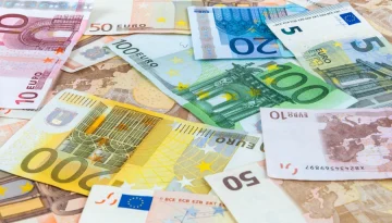 Διπλή διορθωτική πληρωμή τσεκ μέσα στον Ιανουάριο