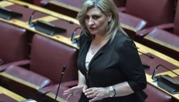 Ε. Λιακούλη : «Αύριο στη Βουλή,  ενώπιον του Υπουργού, όλη  η αλήθεια για το εμβόλιο »