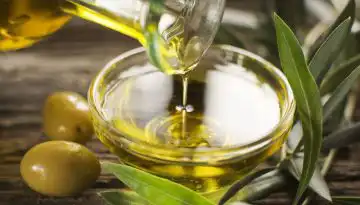&Epsilon;&lambda;&alpha;&iota;ό&lambda;&alpha;&delta;&omicron;: &Nu;έ&omicron; &tau;&omicron;&pi;ί&omicron; &alpha;&lambda;&lambda;ά &mu;&epsilon; &alpha;&beta;&epsilon;&beta;&alpha;&iota;ό&tau;&eta;&tau;&epsilon;&sigmaf; &ndash; &Pi;ώ&sigmaf; &epsilon;&xi;&epsilon;&lambda;ί&sigma;&sigma;&epsilon;&tau;&alpha;&iota; &pi;&alpha;&rho;&alpha;&gamma;&omega;&gamma;ή &kappa;&alpha;&iota; &tau;&iota;&mu;έ&sigmaf; (&gamma;&rho;&alpha;&phi;ή&mu;&alpha;&tau;&alpha;)