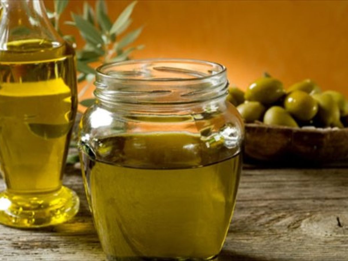 Ελαιόλαδο: Νέο τοπίο αλλά με αβεβαιότητες – Πώς εξελίσσεται παραγωγή και τιμές [γραφήματα]