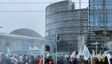 &Epsilon;&xi;&alpha;&gamma;&rho;&iota;&omega;&mu;έ&nu;&omicron;&iota; &alpha;&gamma;&rho;ό&tau;&epsilon;&sigmaf; έ&xi;&omega; &alpha;&pi;ό &tau;&omicron; &Epsilon;&upsilon;&rho;&omega;&pi;&alpha;ϊ&kappa;ό &Kappa;&omicron;&iota;&nu;&omicron;&beta;&omicron;ύ&lambda;&iota;&omicron; &ndash; &Epsilon;&pi;&alpha;&nu;ά&sigma;&tau;&alpha;&sigma;&eta; &kappa;&alpha;&tau;ά &tau;&eta;&sigmaf; &Sigma;&upsilon;&mu;&phi;&omega;&nu;ί&alpha;&sigmaf; &tau;&eta;&sigmaf; &Epsilon;&Epsilon; &mu;&epsilon; &tau;&eta; Mercosur