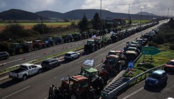 Οι αγρότες προετοιμάζονται για την συνάντηση με τον Μητσοτάκη: Οι 31 αντιπρόσωποι και η «κόκκινη κάρτα» στον Ανεστίδη