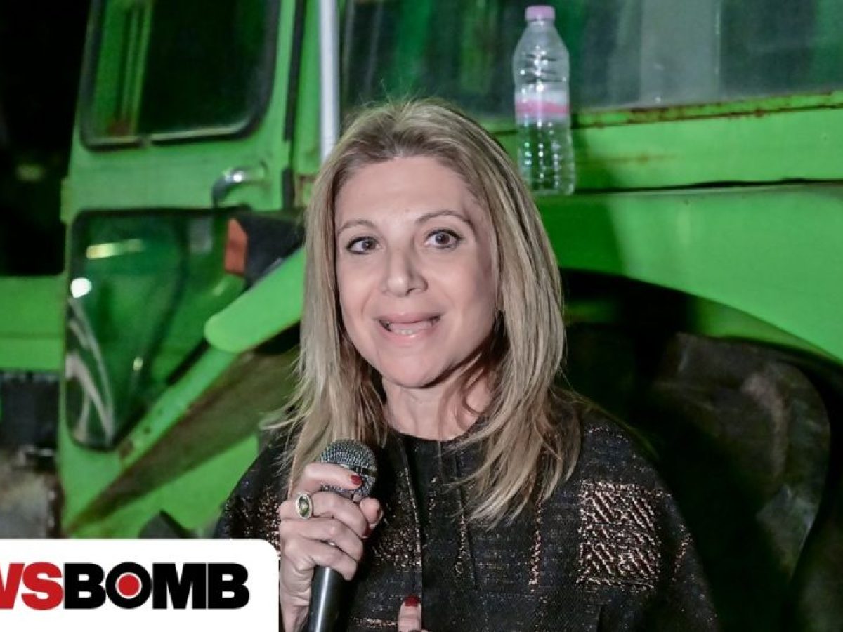 Η Μαρία Καρυστιανού στο μπλόκο της Νίκαιας: «Στόχος του κινήματος να αντιμετωπιστεί η διαφθορά»