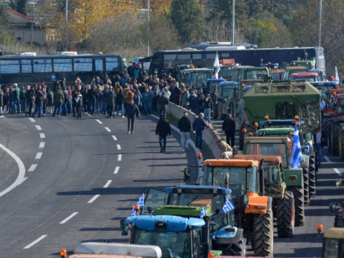 Ιωάννινα: Αποχώρησαν από το μπλόκο στην Ιόνια Οδό οι αγρότες της Άρτας