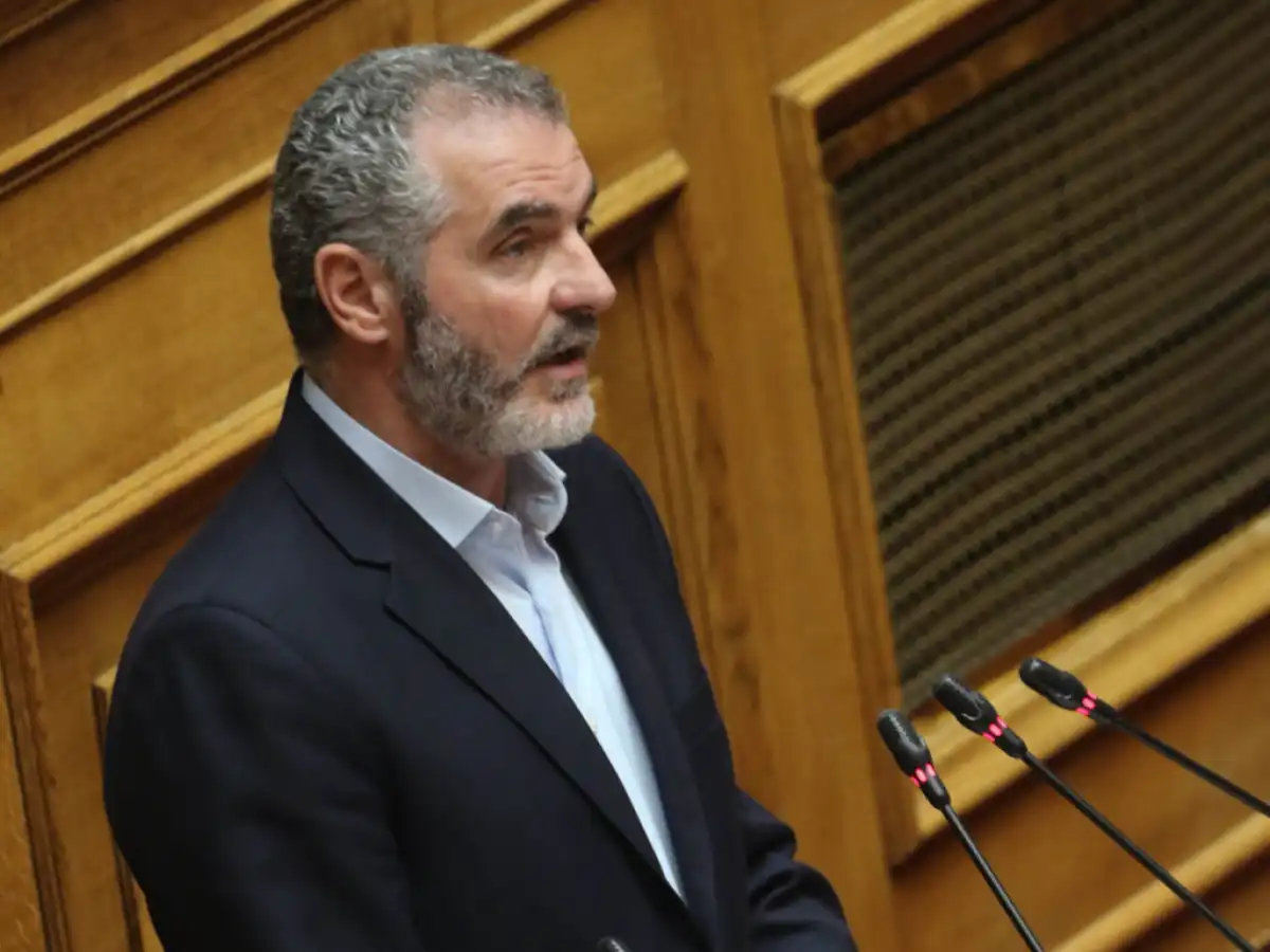 &Mu;.&Chi;&nu;ά&rho;&eta;&sigmaf;: &kappa;&alpha;&mu;&pi;&alpha;&nu;ά&kappa;&iota; &gamma;&iota;&alpha; &tau;&omicron; &epsilon;&lambda;&lambda;&eta;&nu;&iota;&kappa;ό &epsilon;&lambda;&alpha;&iota;ό&lambda;&alpha;&delta;&omicron;