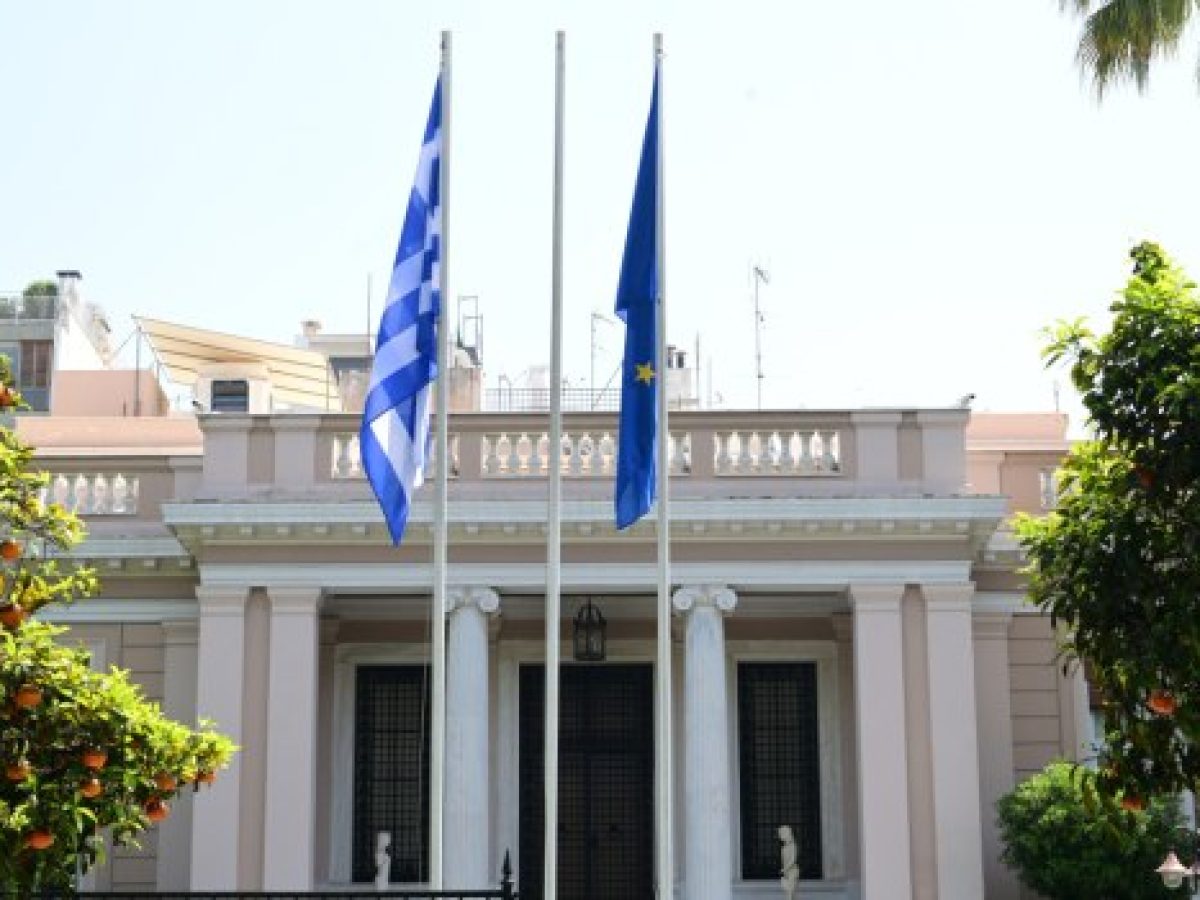 Μαξίμου: Ο άλυτος γρίφος των αγροτών και οι δυο εισηγήσεις