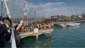 &Mu;ή&nu;&upsilon;&mu;&alpha; &sigma;&tau;ή&rho;&iota;&xi;&eta;&sigmaf; &sigma;&tau;&omicron;&upsilon;&sigmaf; &alpha;&lambda;&iota;&epsilon;ί&sigmaf; &kappa;&alpha;&iota; &tau;&omicron;&upsilon;&sigmaf; &alpha;&gamma;&rho;ό&tau;&epsilon;&sigmaf; &alpha;&pi;ό &Nu;έ&alpha; &Mu;&eta;&chi;&alpha;&nu;&iota;ώ&nu;&alpha;