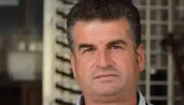&Nu;έ&alpha; &pi;&upsilon;&rho;ά &kappa;&tau;&eta;&nu;&omicron;&tau;&rho;ό&phi;&omega;&nu; &pi;&rho;&omicron;&sigmaf; &Mu;.&Lambda;&alpha;&zeta;&alpha;&rho;ί&delta;&eta;!