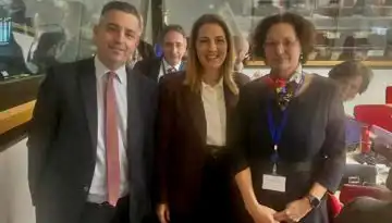 &Pi;&rho;&omicron;&tau;&epsilon;&rho;&alpha;&iota;ό&tau;&eta;&tau;&alpha; &gamma;&iota;&alpha; &tau;&eta;&nu; &Epsilon;&lambda;&lambda;ά&delta;&alpha; &eta; &epsilon;&nu;ί&sigma;&chi;&upsilon;&sigma;&eta; &kappa;&alpha;&iota; &omicron; &kappa;&alpha;&lambda;ύ&tau;&epsilon;&rho;&omicron;&sigmaf; &sigma;&upsilon;&nu;&tau;&omicron;&nu;&iota;&sigma;&mu;ό&sigmaf; &tau;&omega;&nu; &epsilon;&lambda;έ&gamma;&chi;&omega;&nu; &sigma;&tau;&alpha; &epsilon;&iota;&sigma;&alpha;&gamma;ό&mu;&epsilon;&nu;&alpha;