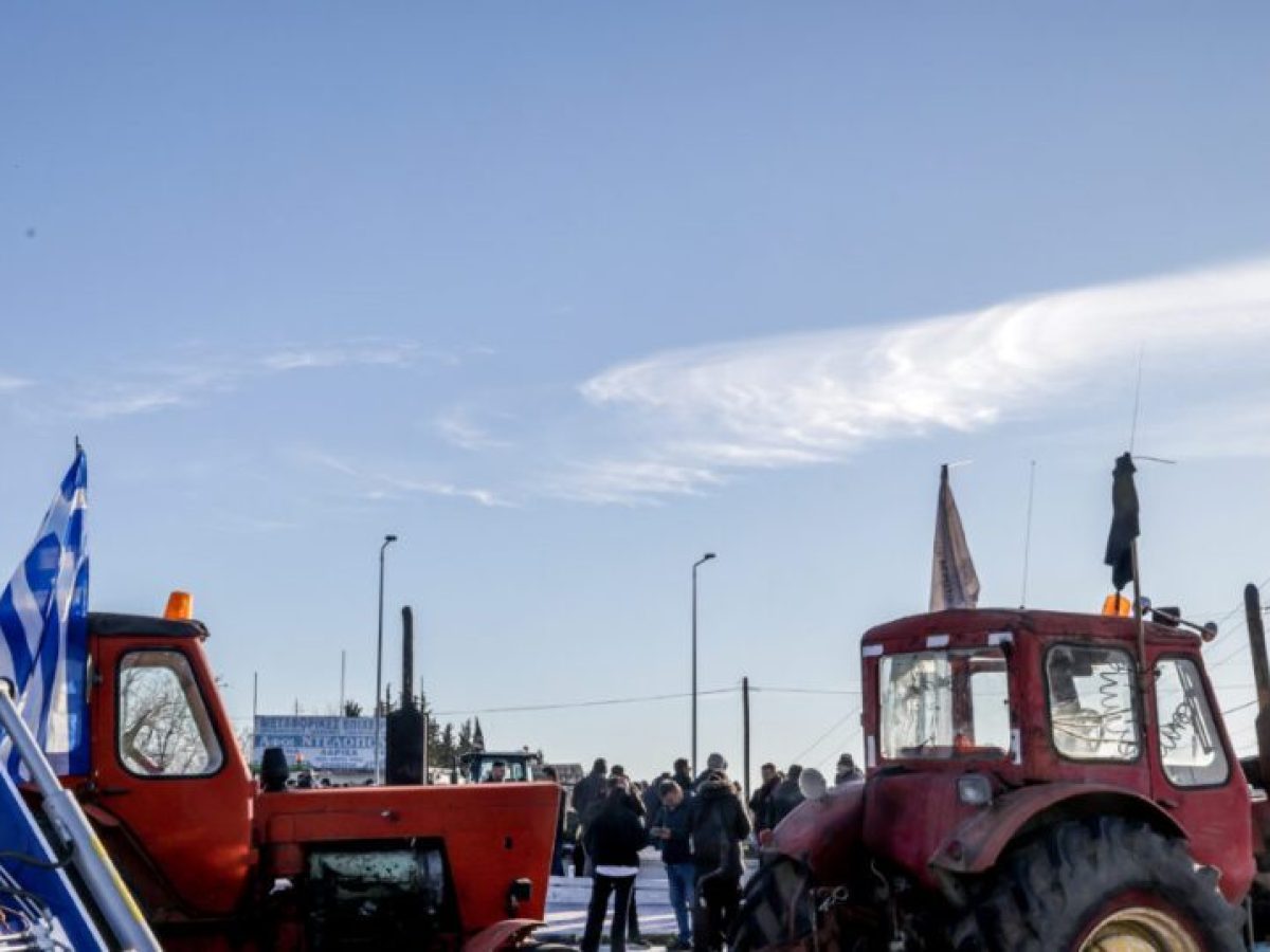 ΠΑΣΟΚ: «Όχι» στη διακομματική για τους αγρότες – Πρόταση για Εθνική Επιτροπή