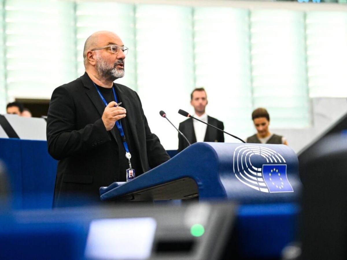 Σάκης Αρναούτογλου: «Με Κυβερνητική επιλογή διαλύεται η κτηνοτροφία, οι κτηνοτρόφοι πληρώνουν το τίμημα»