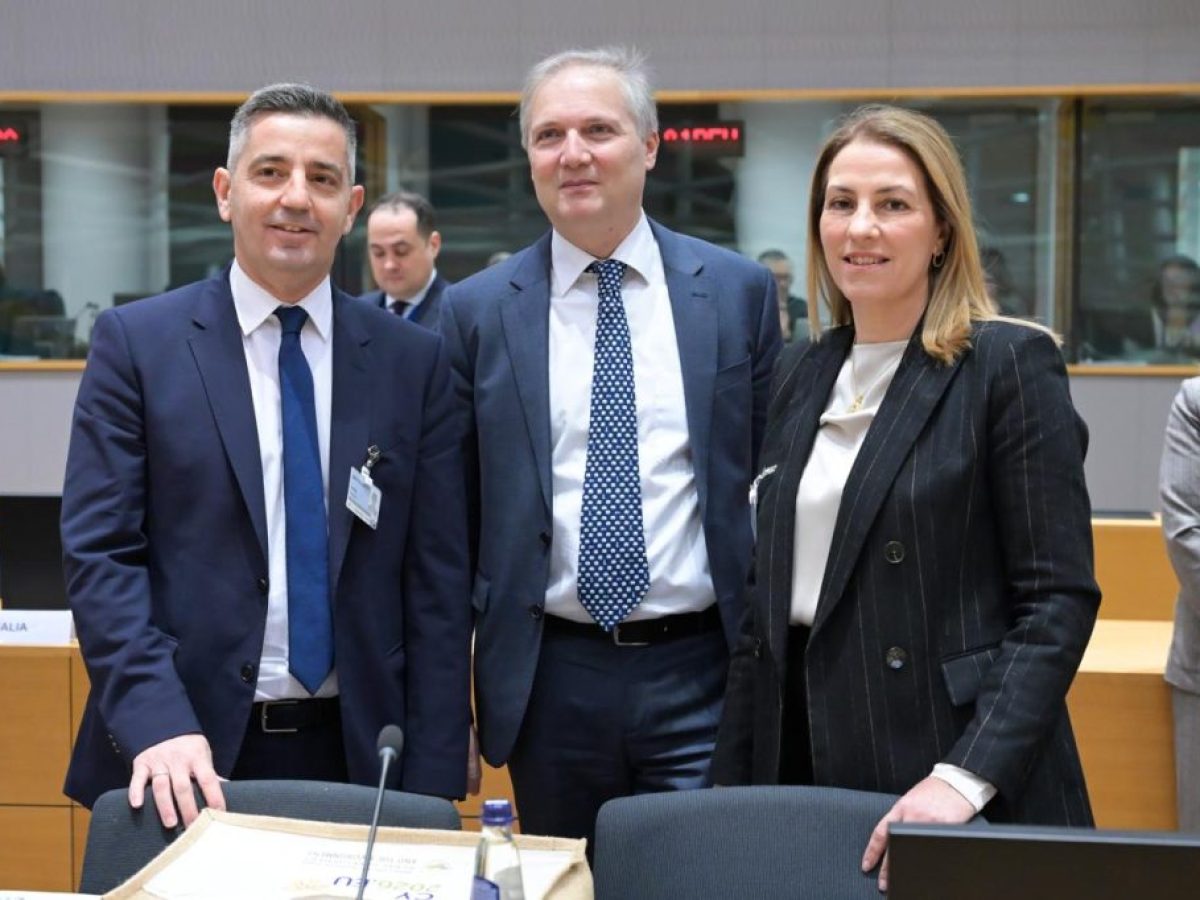 Συμβούλιο Υπουργών Γεωργίας: Προτεραιότητα για την Ελλάδα οι έλεγχοι στα εισαγόμενα τρόφιμα