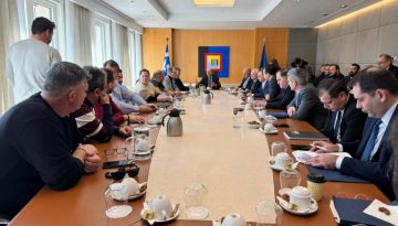 Συνάντηση εκπροσώπων αγροτών με την κυβέρνηση για ζητήματα ΑΤΑΚ και ΚΑΕΚ