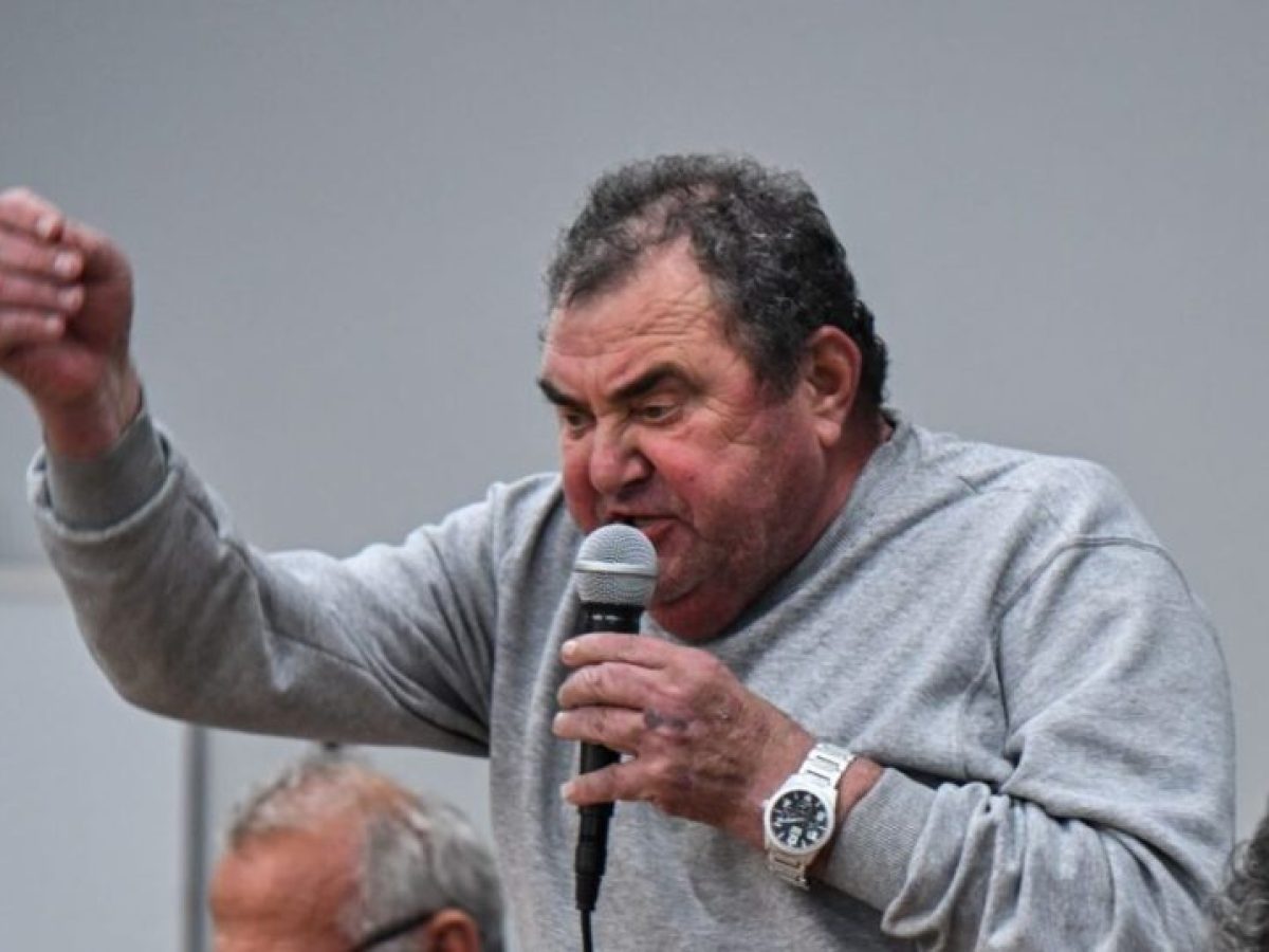 Συνάντηση Μητσοτάκη με αγρότες: Persona non grata ο Κώστας Ανεστίδης – Τι λέει η κυβέρνηση