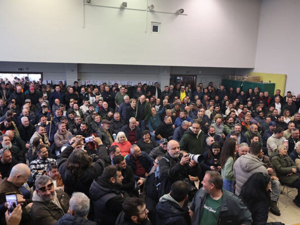 Συνεχίζουν οι αγρότες τα μπλόκα, κλιμακώνουν τον αγώνα, αποφάσισαν από τα Μάλγαρα