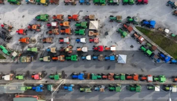 Συντεταγμένη αποχώρηση των τρακτέρ από τα μπλόκα την προσεχή Παρασκευή