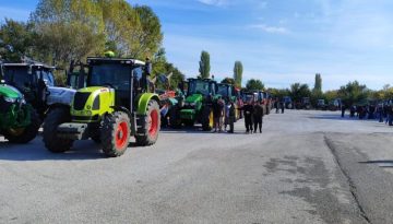 Σκληραίνουν τη στάση τους οι αγρότες, ολομέτωπη σύγκρουση με την κυβέρνηση