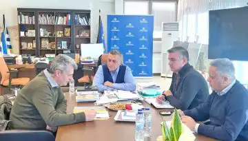 &Theta;&epsilon;&sigma;&sigma;&alpha;&lambda;ί&alpha;: &Delta;&iota;&alpha;&sigma;ώ&zeta;&omicron;&nu;&tau;&alpha;&sigmaf; &sigma;&pi;ό&rho;&omicron;&upsilon;&sigmaf; &gamma;&iota;&alpha; &alpha;&upsilon;&tau;ά&rho;&kappa;&epsilon;&iota;&alpha; &sigma;&epsilon; &gamma;&epsilon;&nu;&epsilon;&tau;&iota;&kappa;ό &upsilon;&lambda;&iota;&kappa;ό