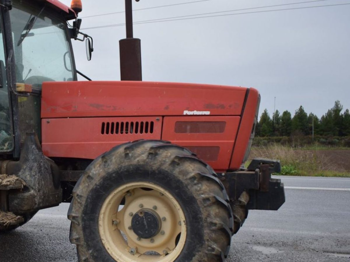 Την Τρίτη οι αποφάσεις για τα αγροτικά μπλόκα -Έντονη δυσαρέσκεια μετά τη συνάντηση με τον πρωθυπουργό