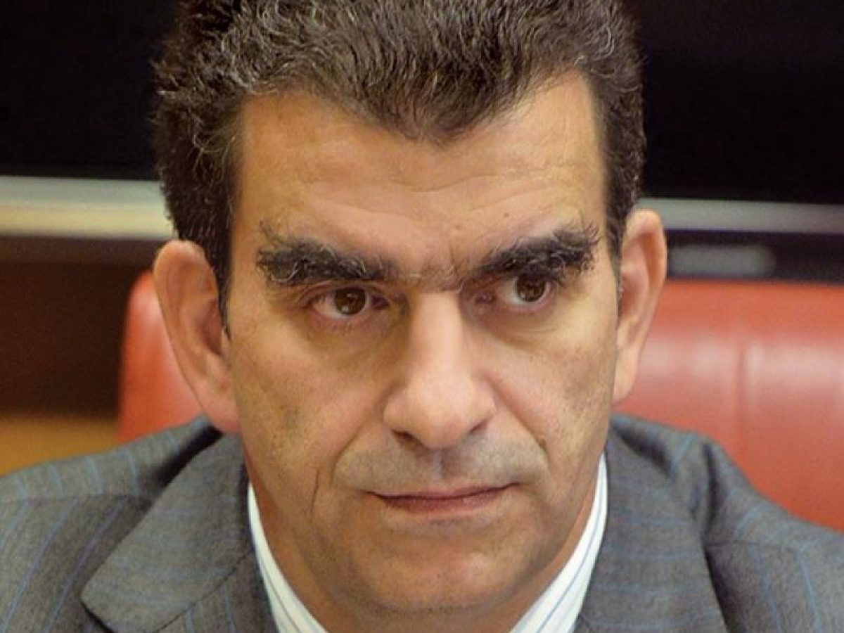 Τίναξε την μπάνκα ο επιχειρηματίας Καρέλιας